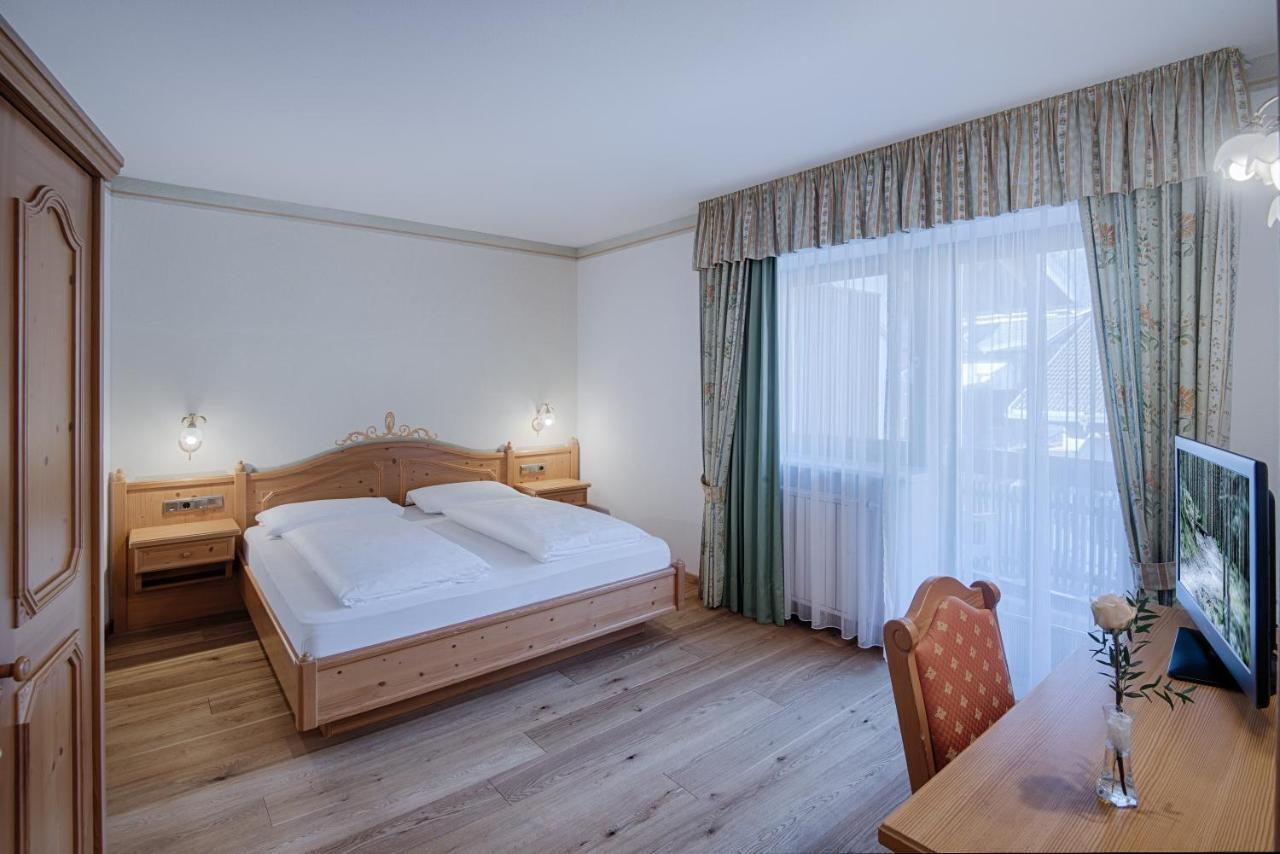 Hotel Alpenblick Lutago